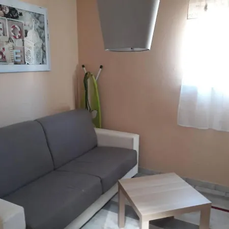 4 Camera Con Cucina Vicino Centro Citta Parcheggio Gratis Διαμέρισμα