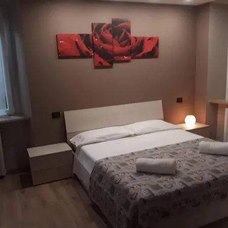4 Camera Con Cucina Vicino Centro Citta Parcheggio Gratis Πάρμα