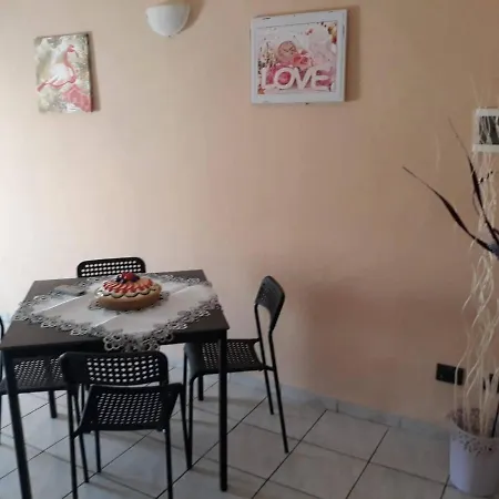 4 Camera Con Cucina Vicino Centro Citta Parcheggio Gratis Πάρμα