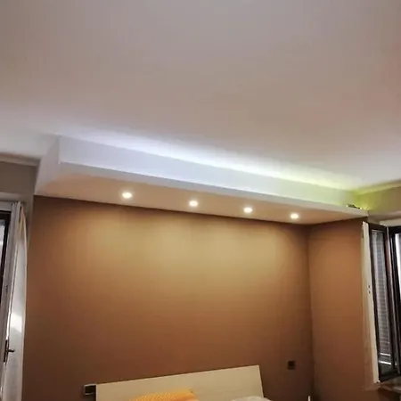 4 Camera Con Cucina Vicino Centro Citta Parcheggio Gratis Διαμέρισμα *